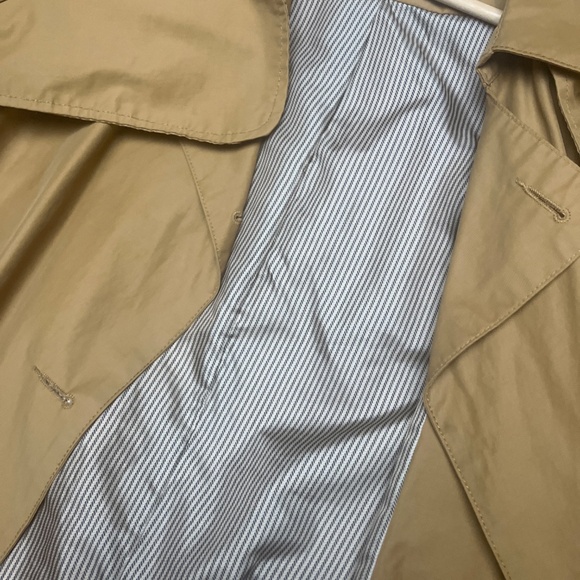 Trench Coat - Picture 4 of 4